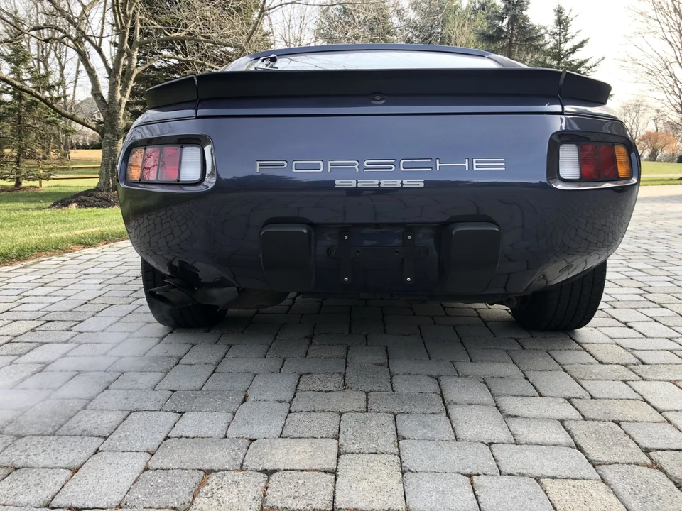 1985 Porsche 928 S - Image 24 of 31
