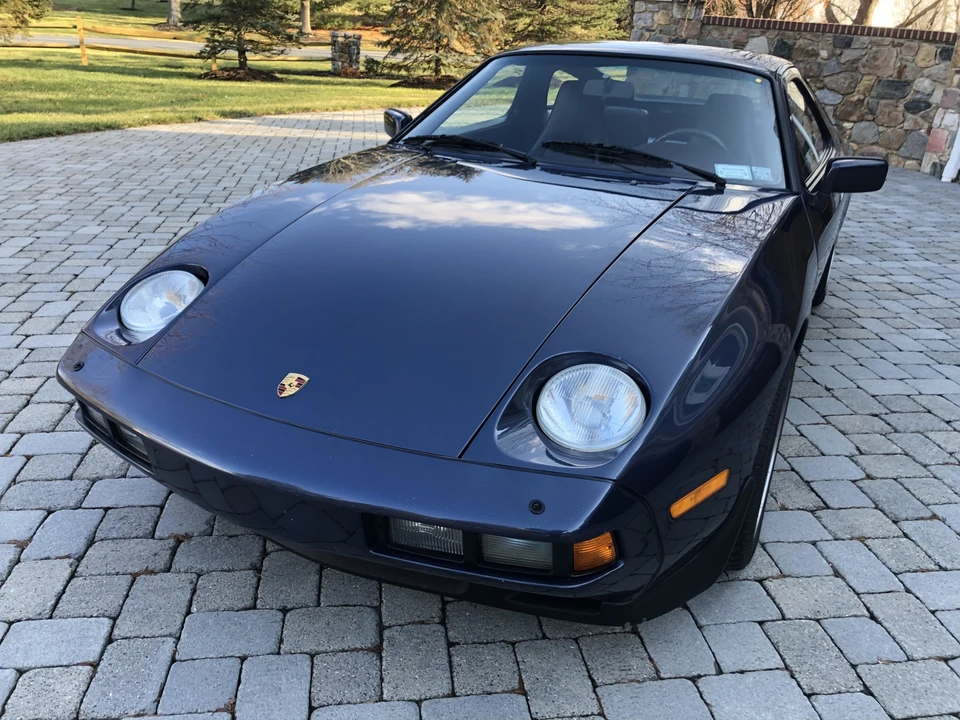 1985 Porsche 928 S - Image 16 of 31