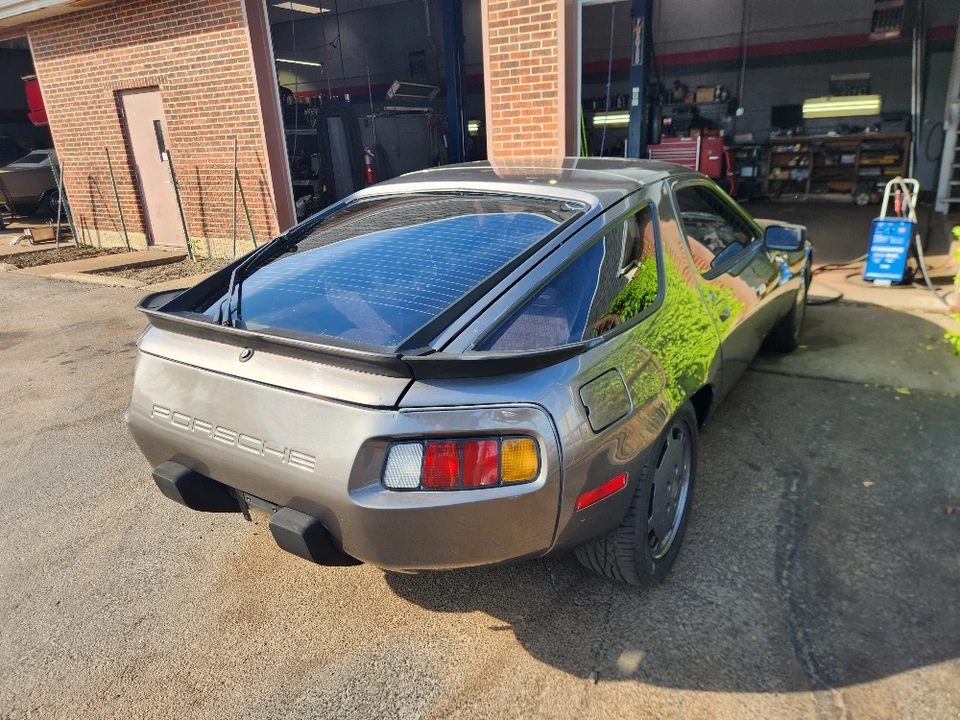 1985 Porsche 928 S - Image 15 of 31