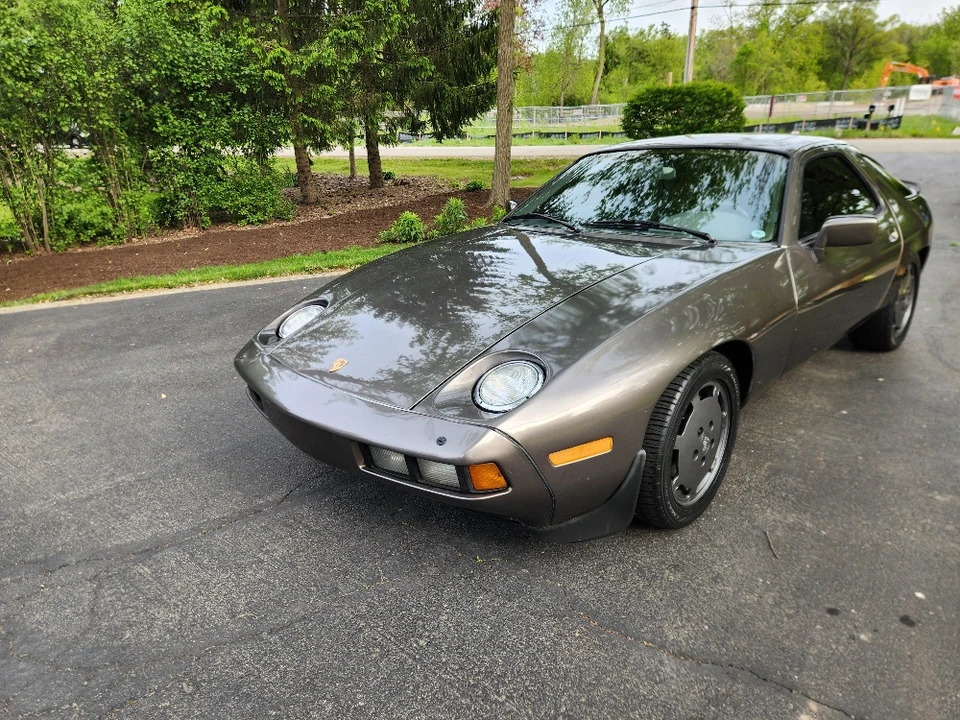1985 Porsche 928 S - Image 6 of 31
