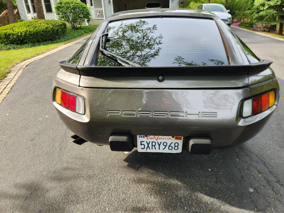 1985 Porsche 928 S - Image 13 of 31