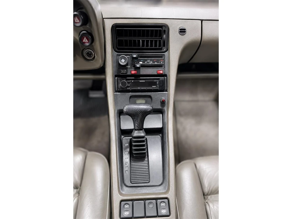 1985 Porsche 928 S - Image 16 of 17
