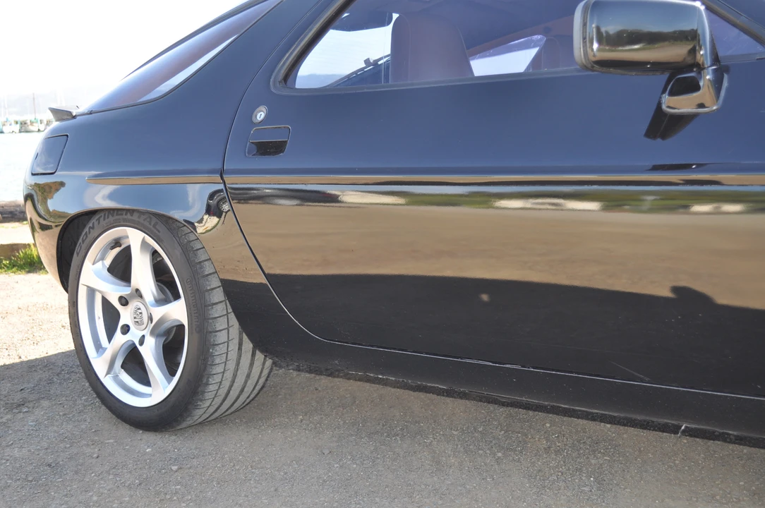 1985 Porsche 928 S - Image 15 of 31