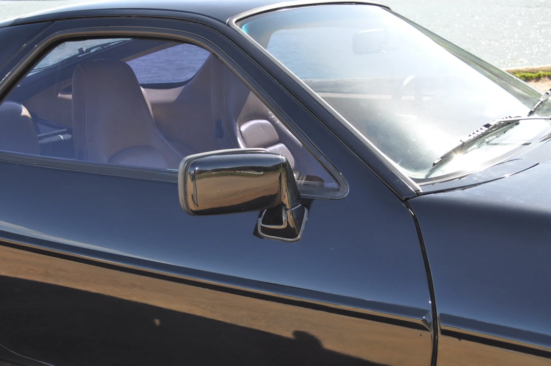 1985 Porsche 928 S - Image 16 of 31