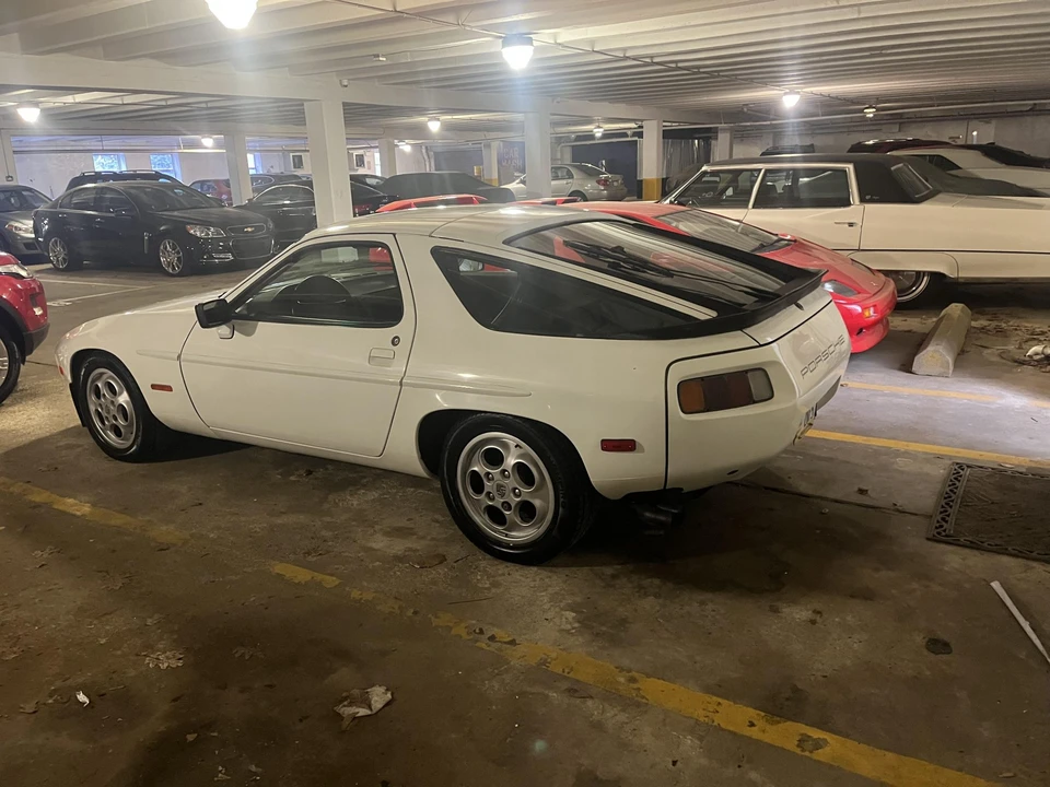 1985 Porsche 928 S - Image 4 of 31