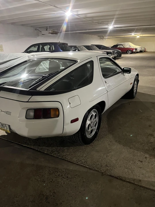 1985 Porsche 928 S - Image 27 of 31