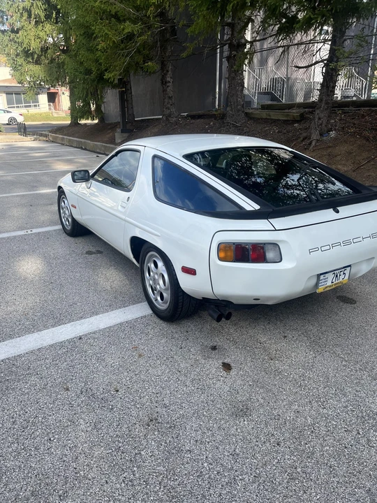 1985 Porsche 928 S - Image 5 of 31