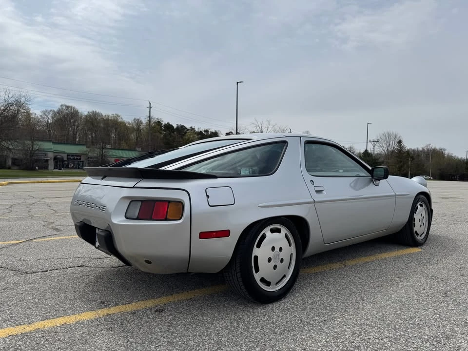 1985 Porsche 928 S - Image 4 of 20