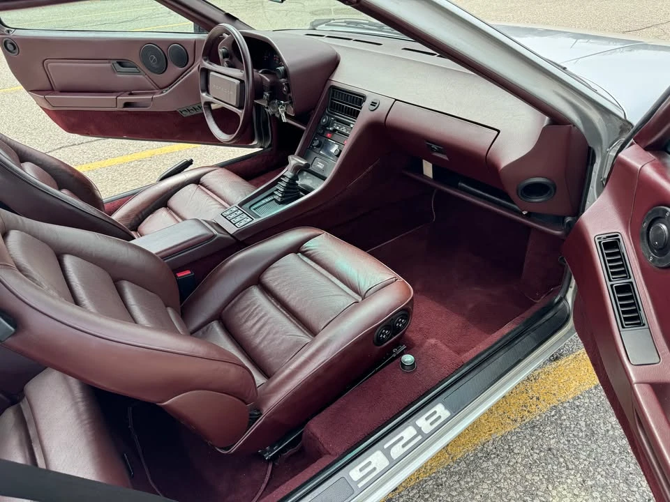 1985 Porsche 928 S - Image 9 of 20