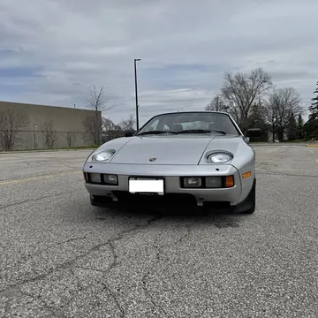 1985 Porsche 928s