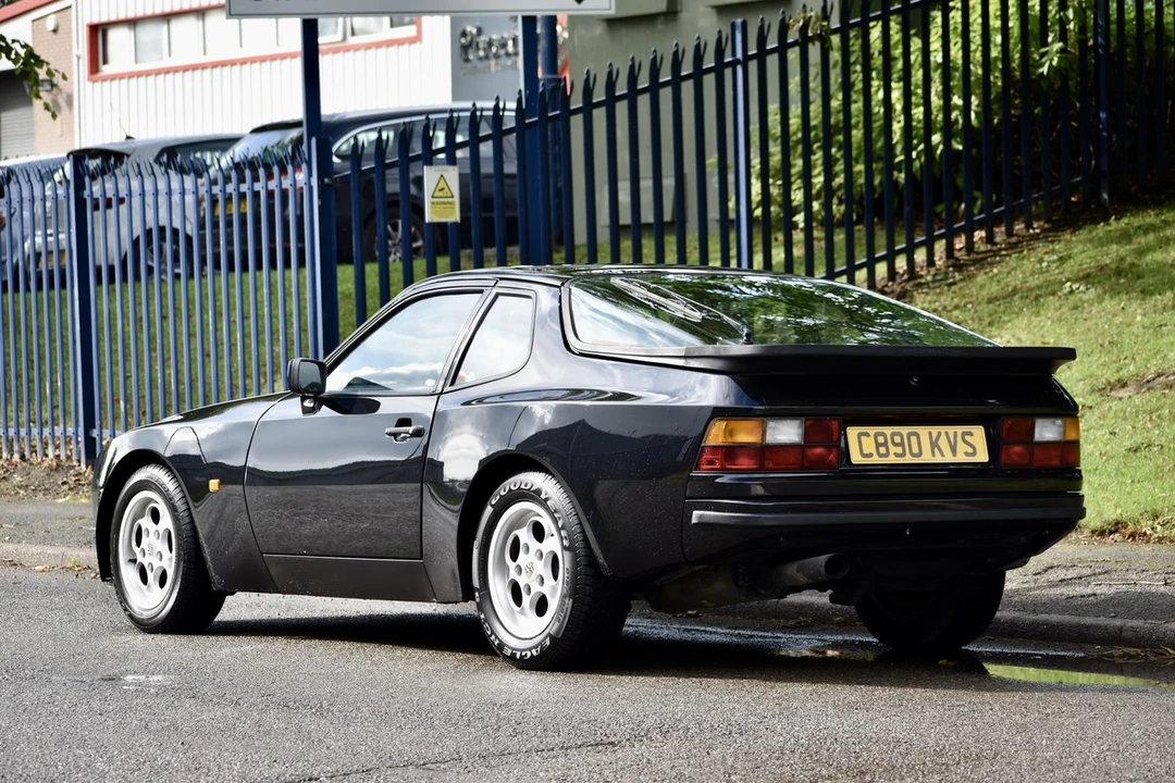 1985 Porsche 944 - Image 10 of 30