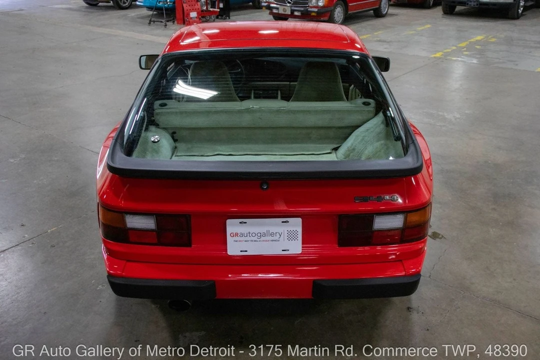 1985 Porsche 944 - Image 5 of 31