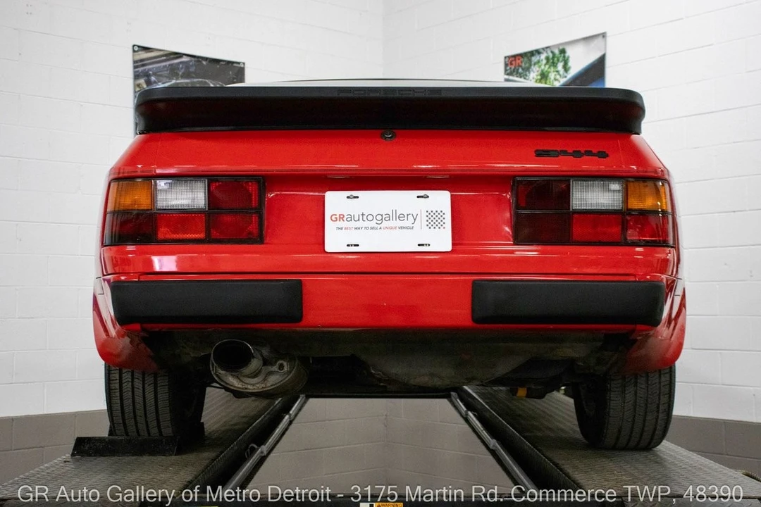 1985 Porsche 944 - Image 20 of 31