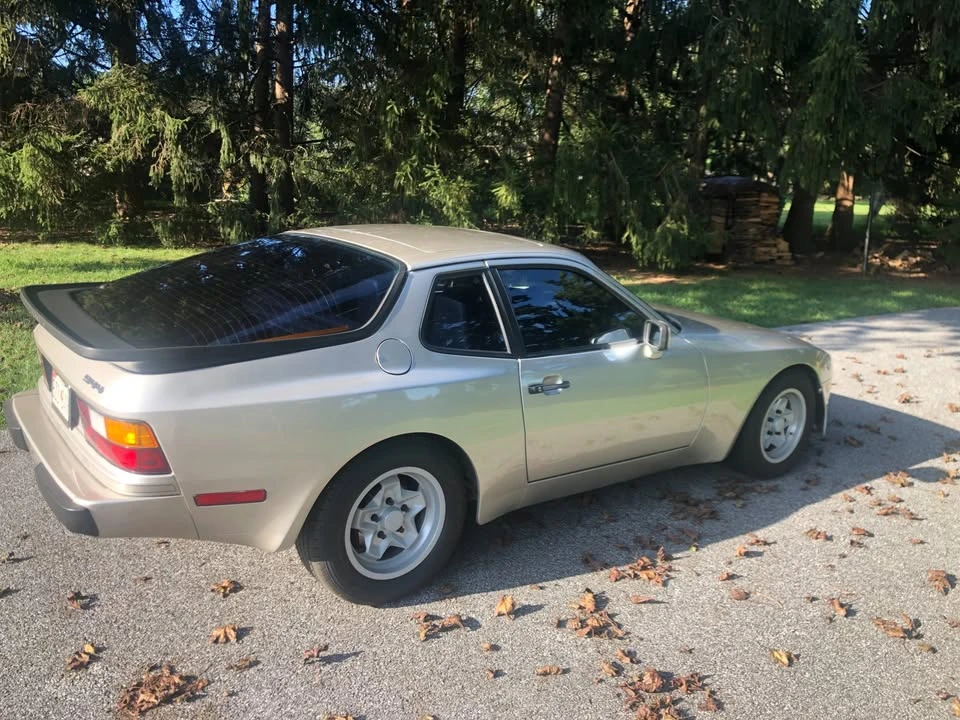 1985 Porsche 944 - Image 4 of 19