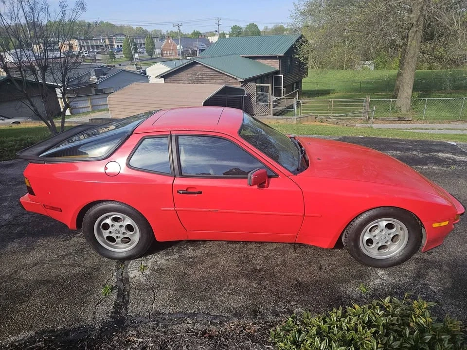 1985 Porsche 944 - Image 2 of 11