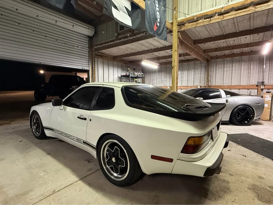1985 Porsche 944 - Image 2 of 7