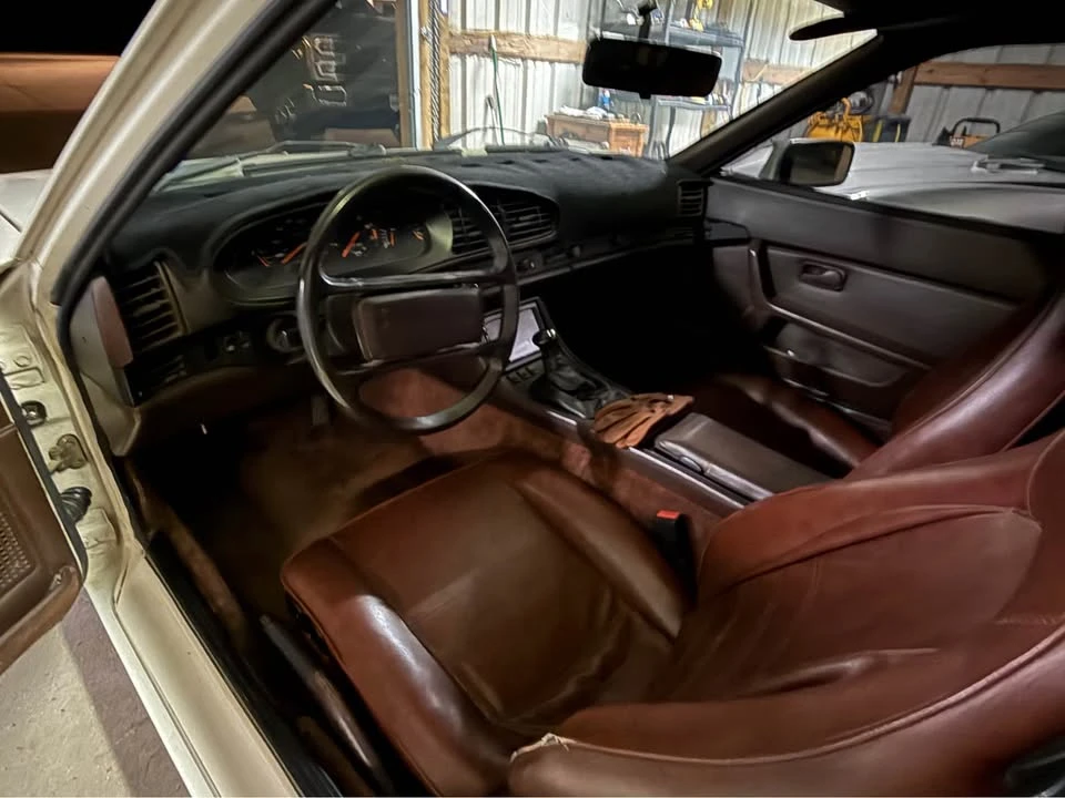 1985 Porsche 944 - Image 5 of 7