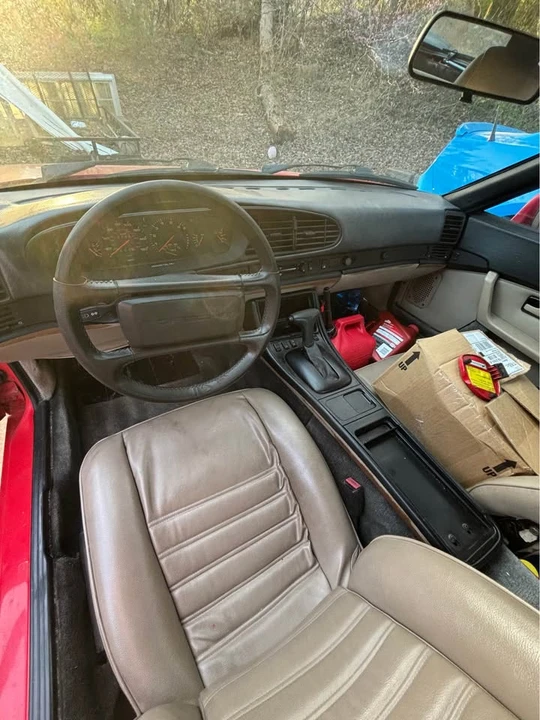 1985 Porsche 944 - Image 5 of 6