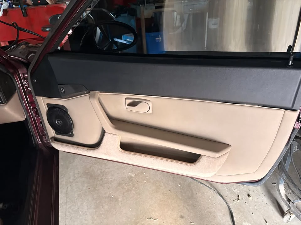 1985 Porsche 944 - Image 2 of 19
