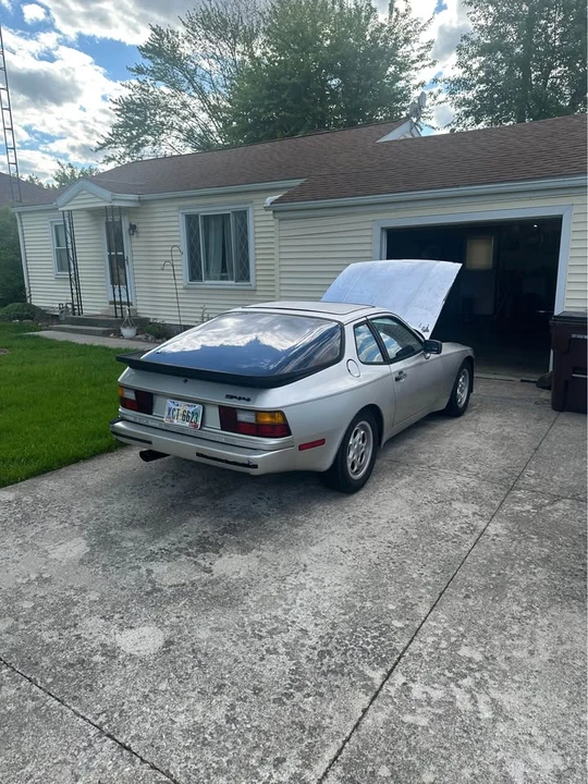 1985 Porsche 944 - Image 4 of 9