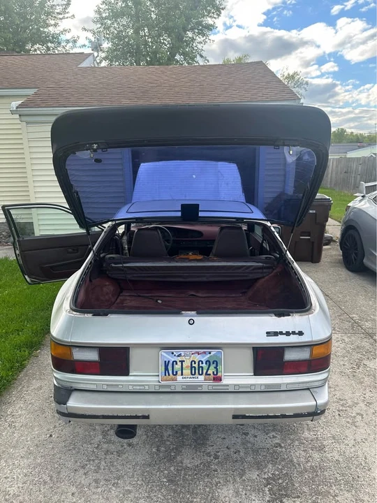 1985 Porsche 944 - Image 5 of 9