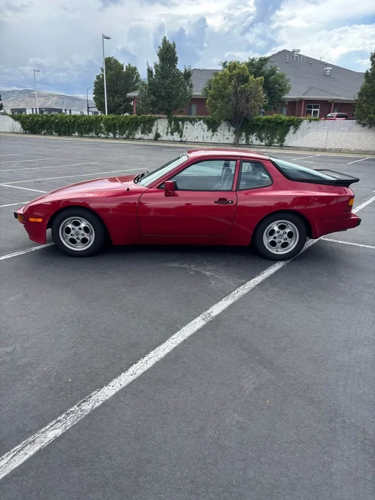 1985 Porsche 944 - Image 3 of 14