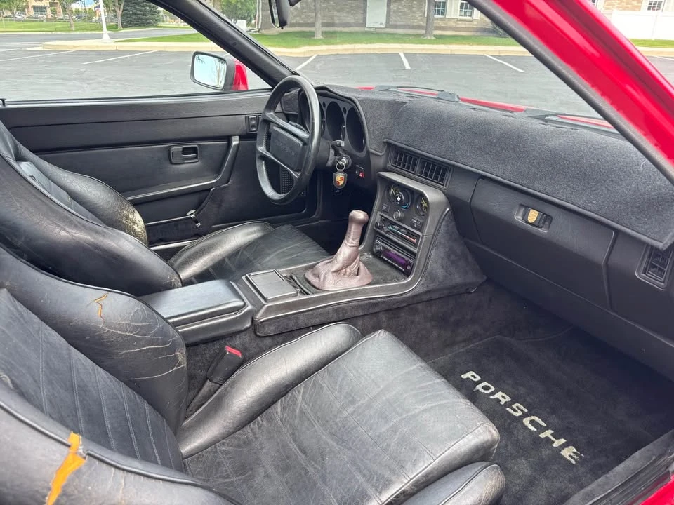 1985 Porsche 944 - Image 10 of 14
