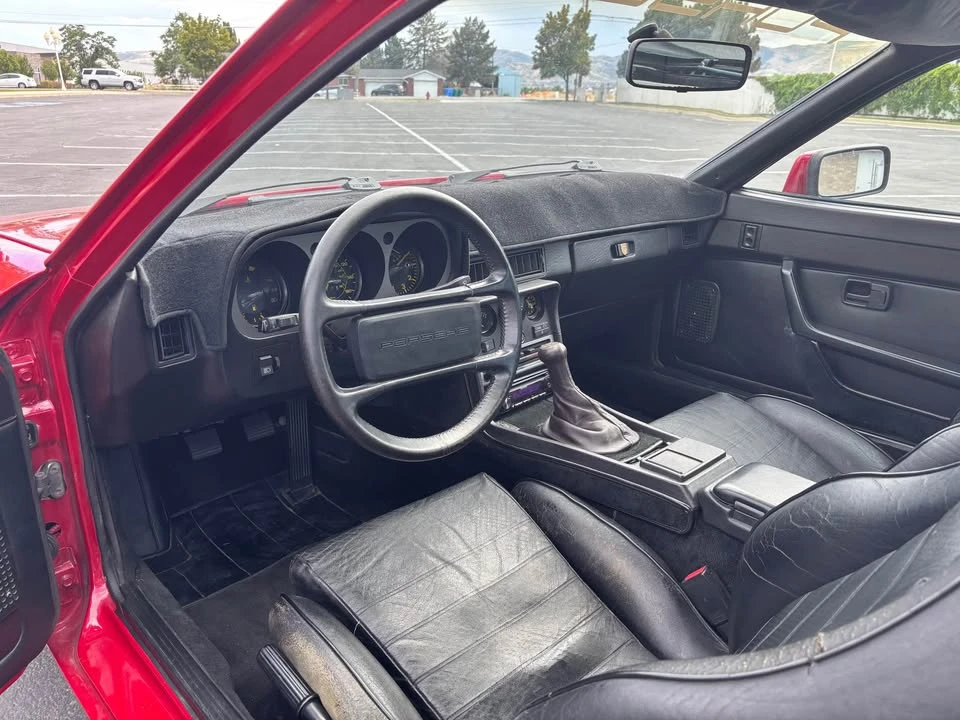 1985 Porsche 944 - Image 8 of 14
