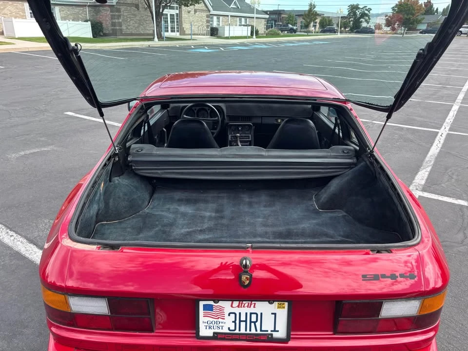 1985 Porsche 944 - Image 13 of 14