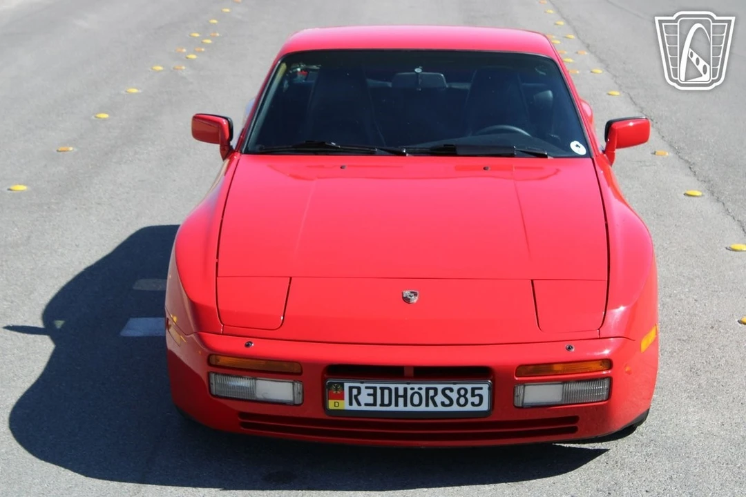 1985 Porsche 944 - Image 7 of 12