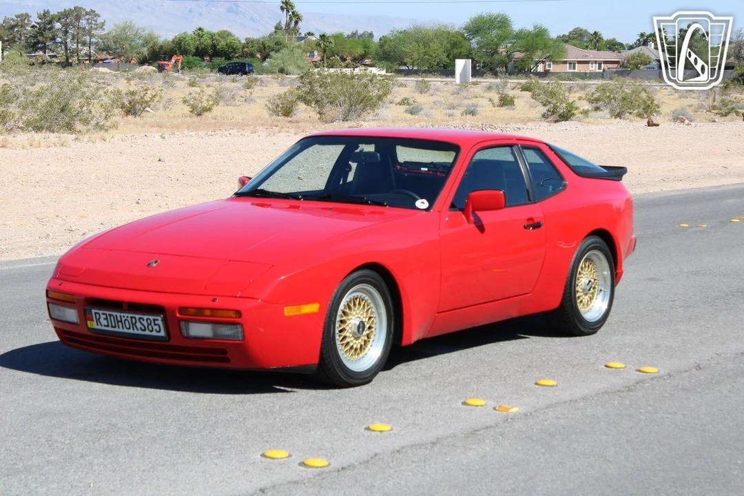 1985 Porsche 944 - Image 4 of 12