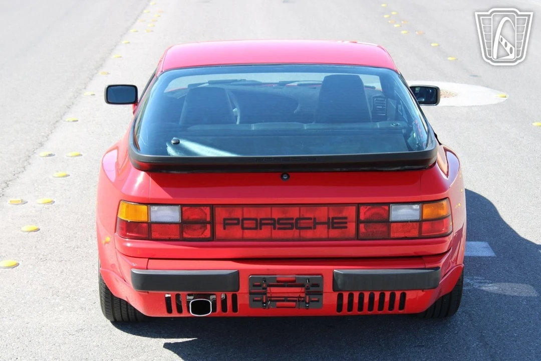 1985 Porsche 944 - Image 11 of 12
