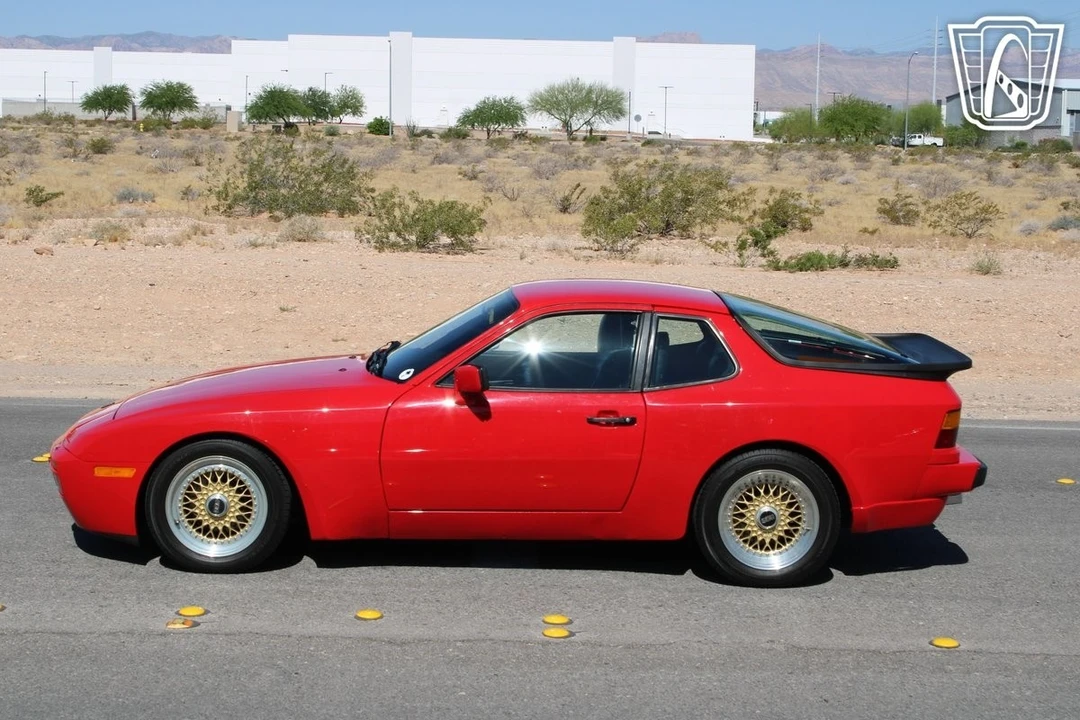 1985 Porsche 944 - Image 9 of 12