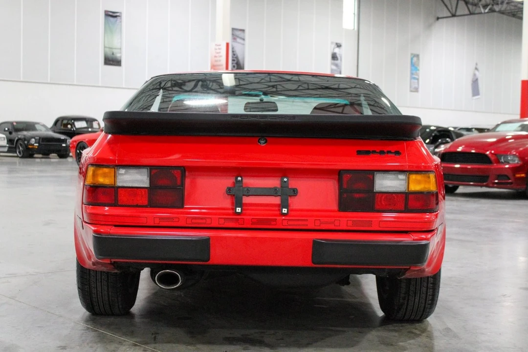 1985 Porsche 944 - Image 7 of 12
