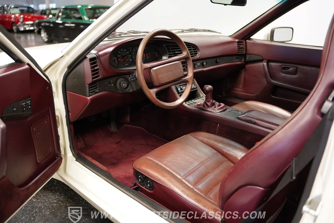 1985 Porsche 944 - Image 4 of 12