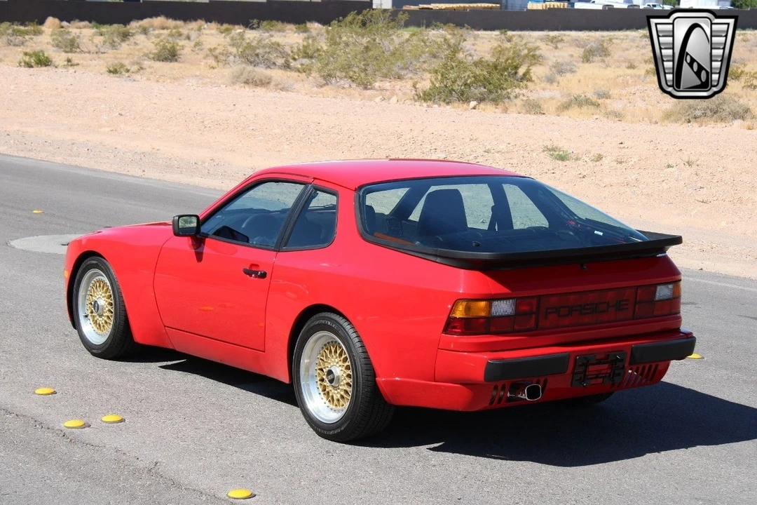 1985 Porsche 944 - Image 8 of 21