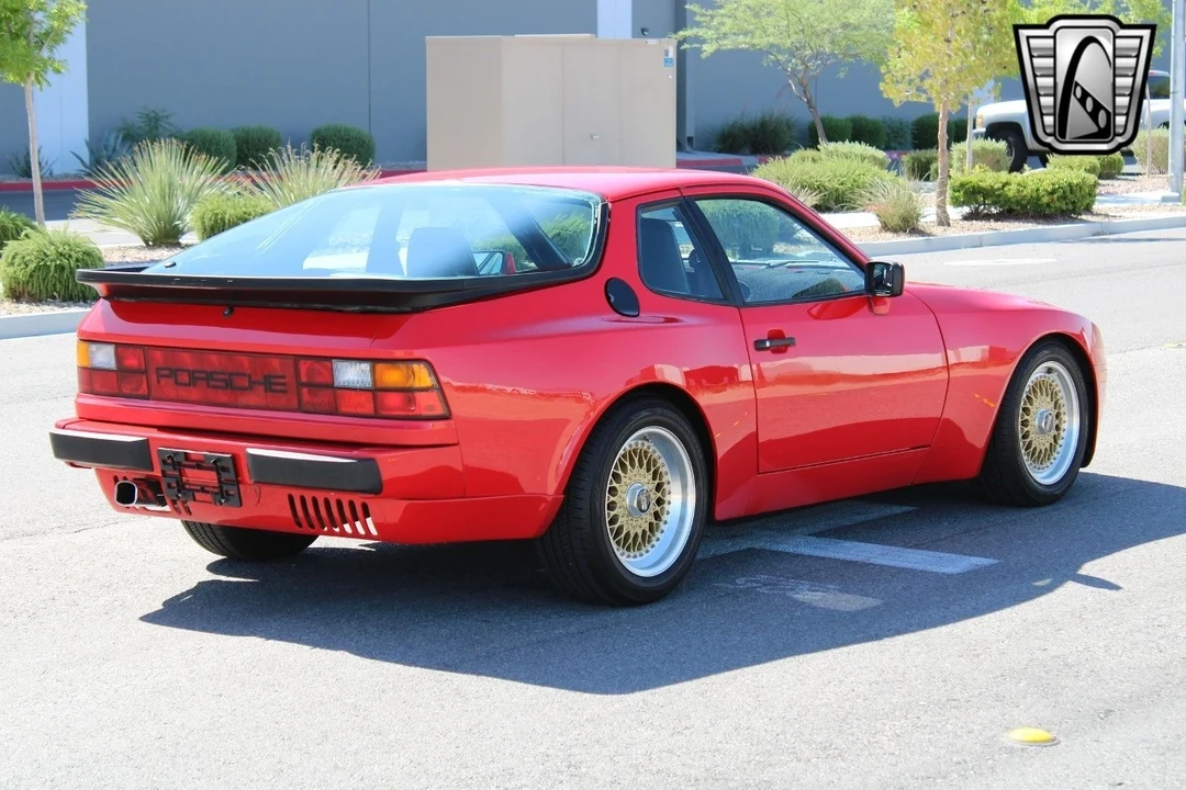 1985 Porsche 944 - Image 15 of 21