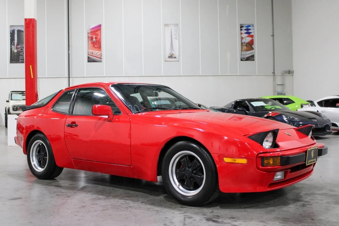 1985 Porsche 944 - Image 10 of 12