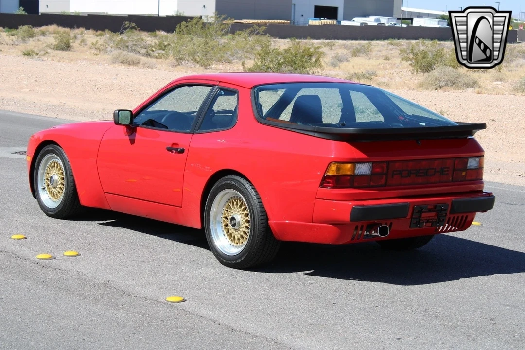 1985 Porsche 944 - Image 14 of 21