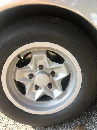 1985 Porsche 944 - Image 14 of 19