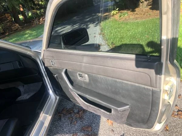 1985 Porsche 944 - Image 13 of 19