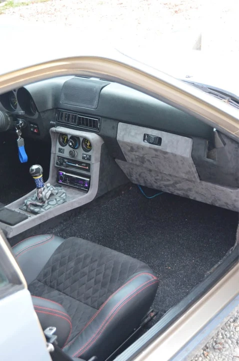 1985 Porsche 944 - Image 13 of 16
