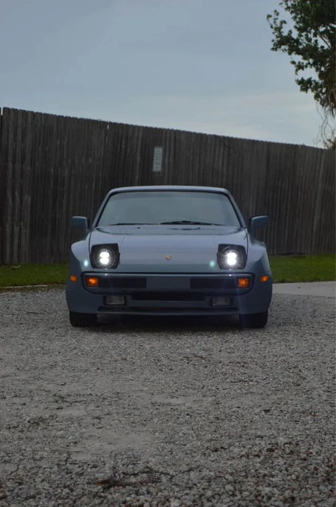 1985 Porsche 944 - Image 2 of 16
