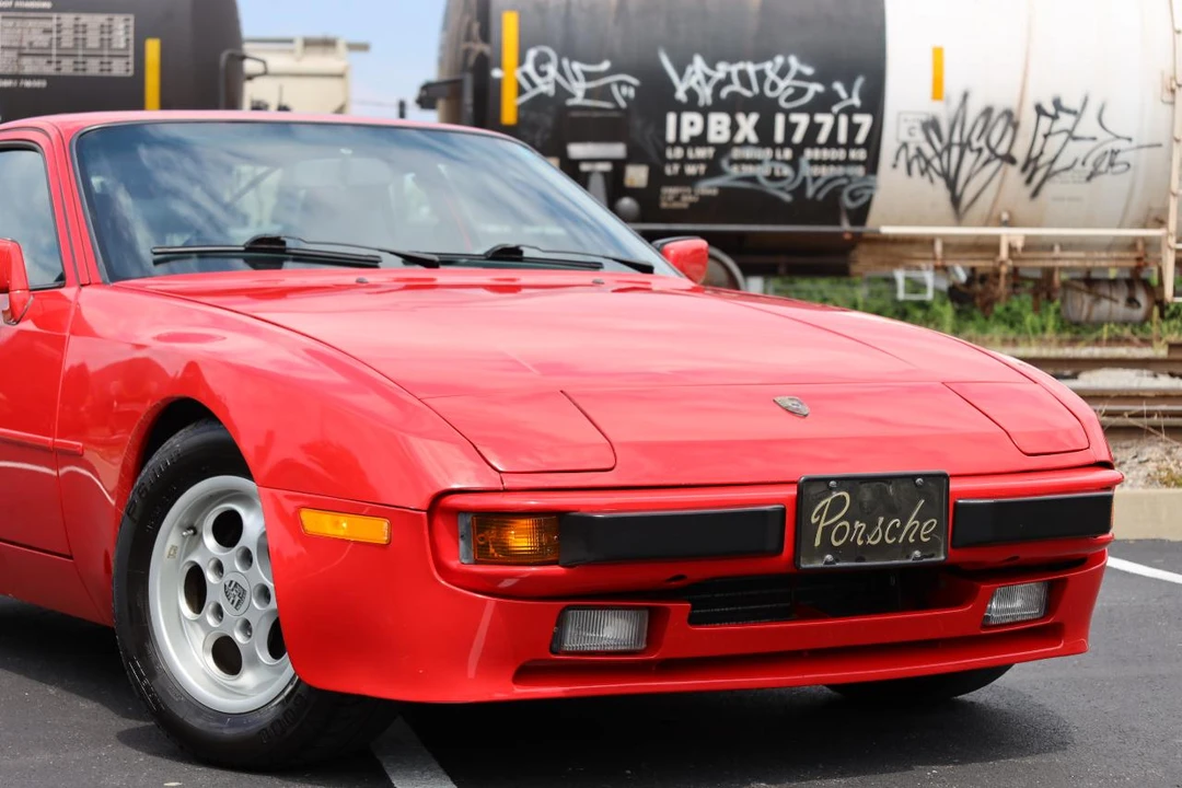 1985 Porsche 944 - Image 8 of 31