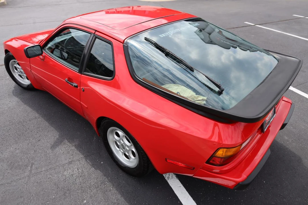 1985 Porsche 944 - Image 24 of 31