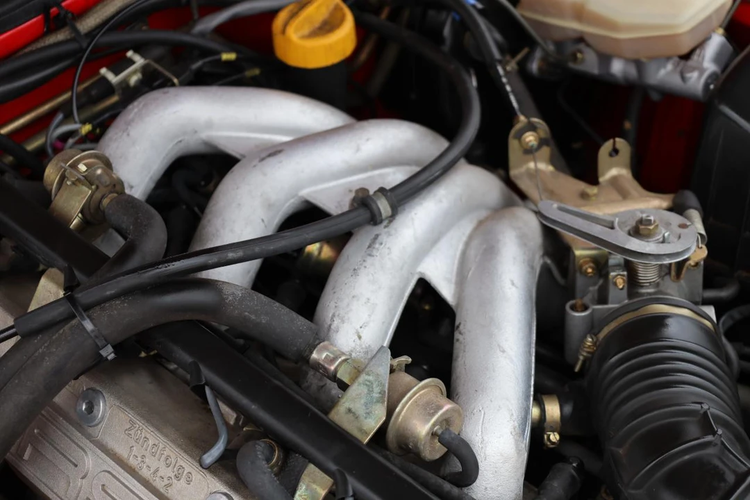 1985 Porsche 944 - Image 28 of 31