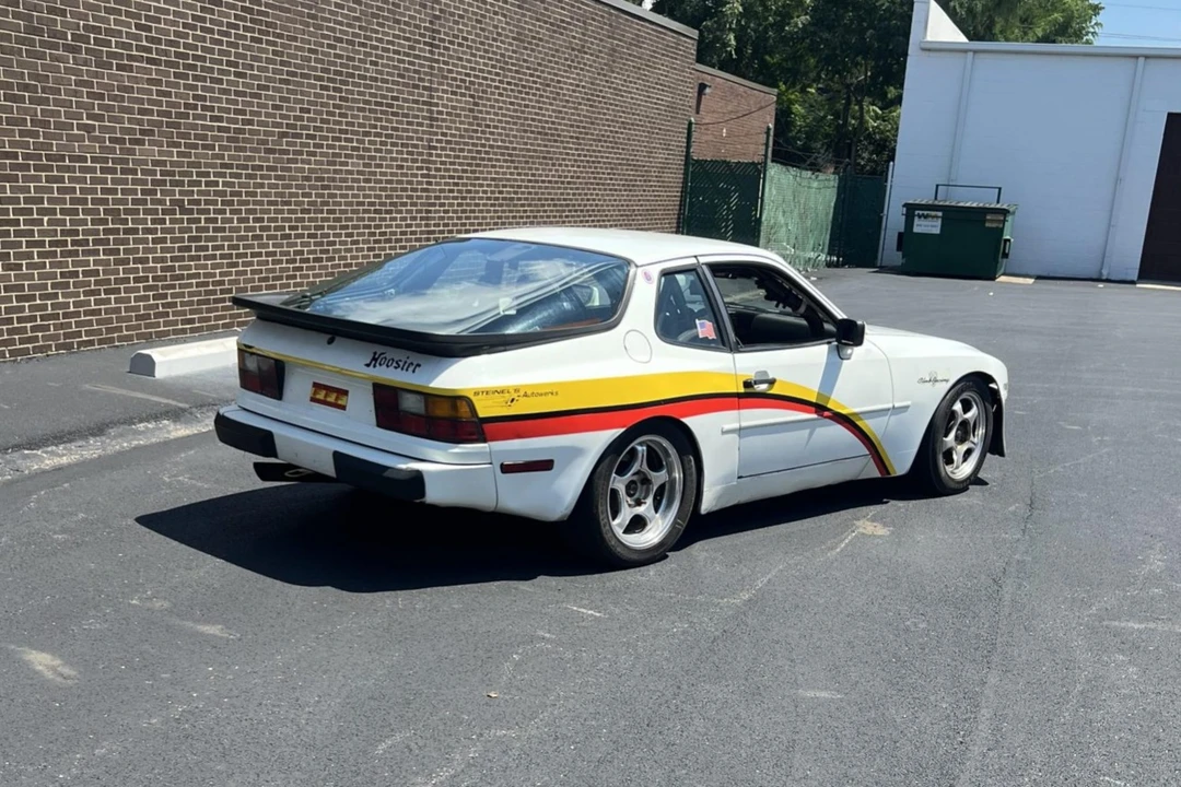 1985 Porsche 944 - Image 4 of 31