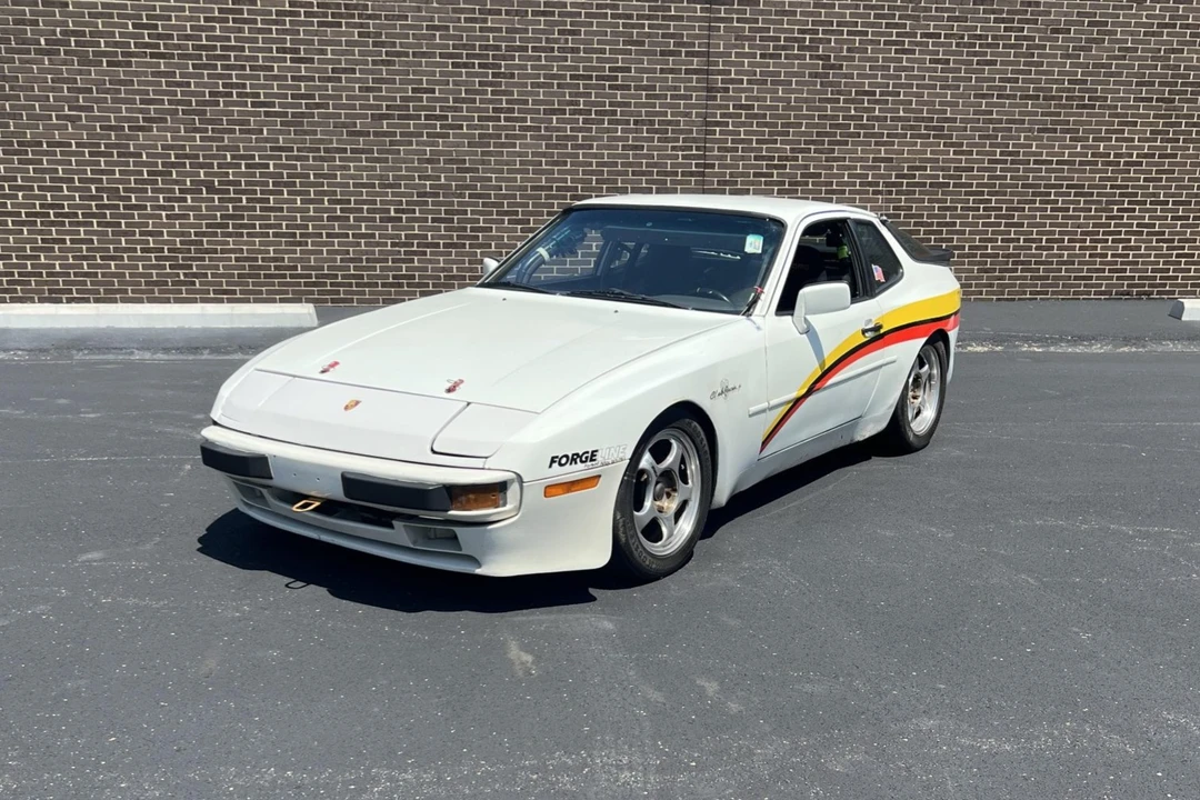 1985 Porsche 944 - Image 9 of 31