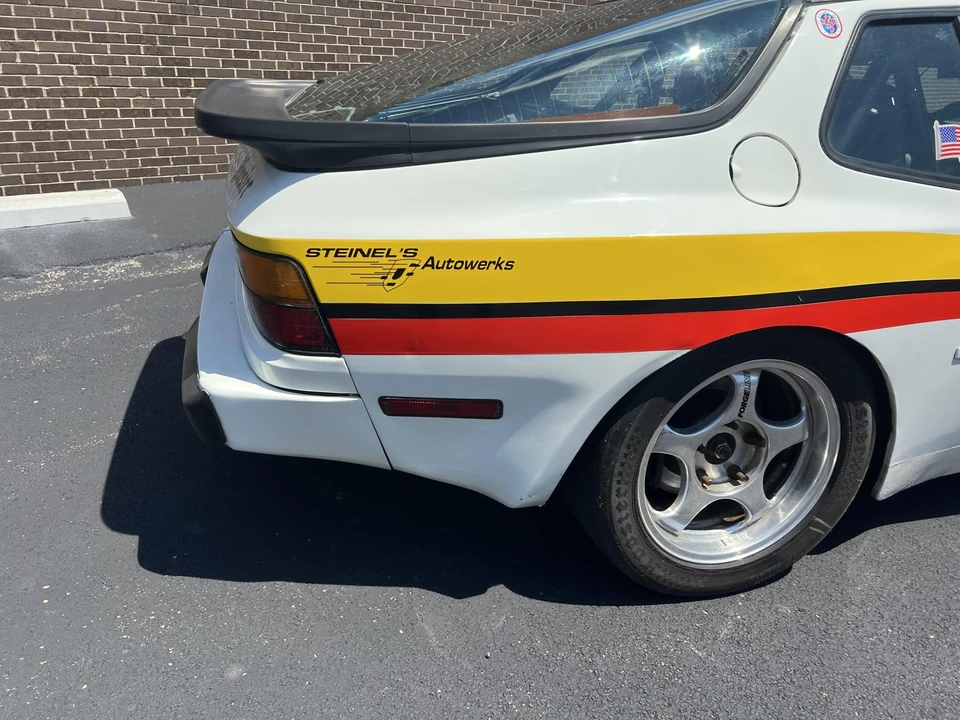 1985 Porsche 944 - Image 16 of 31