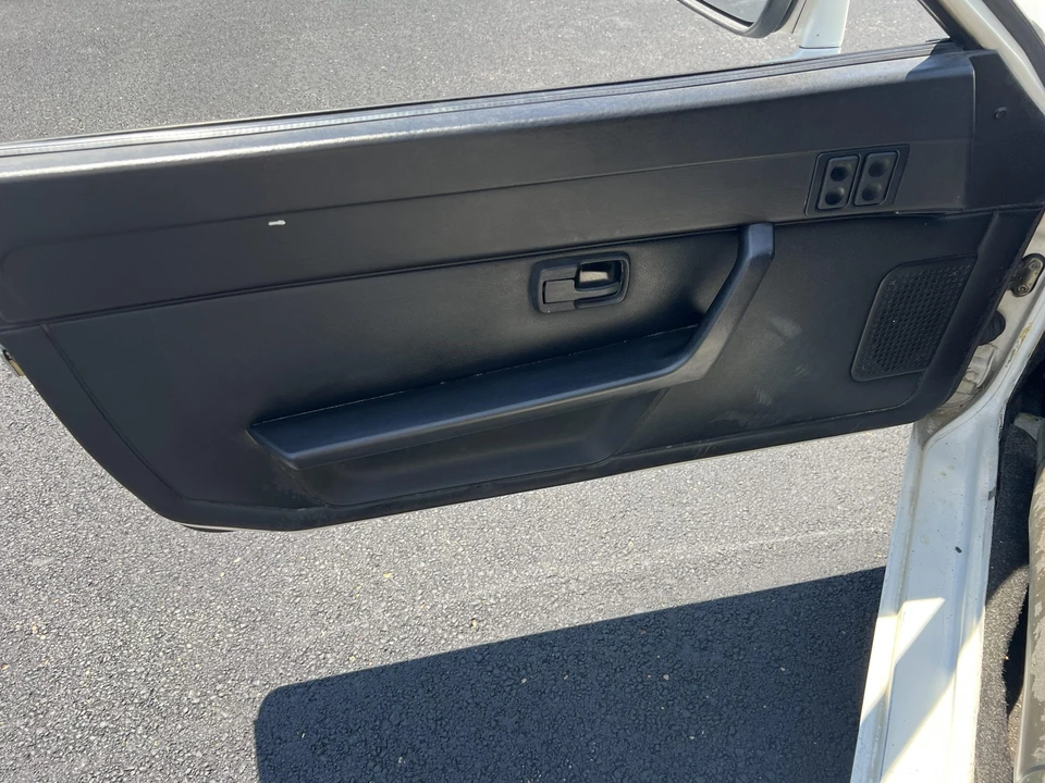 1985 Porsche 944 - Image 22 of 31